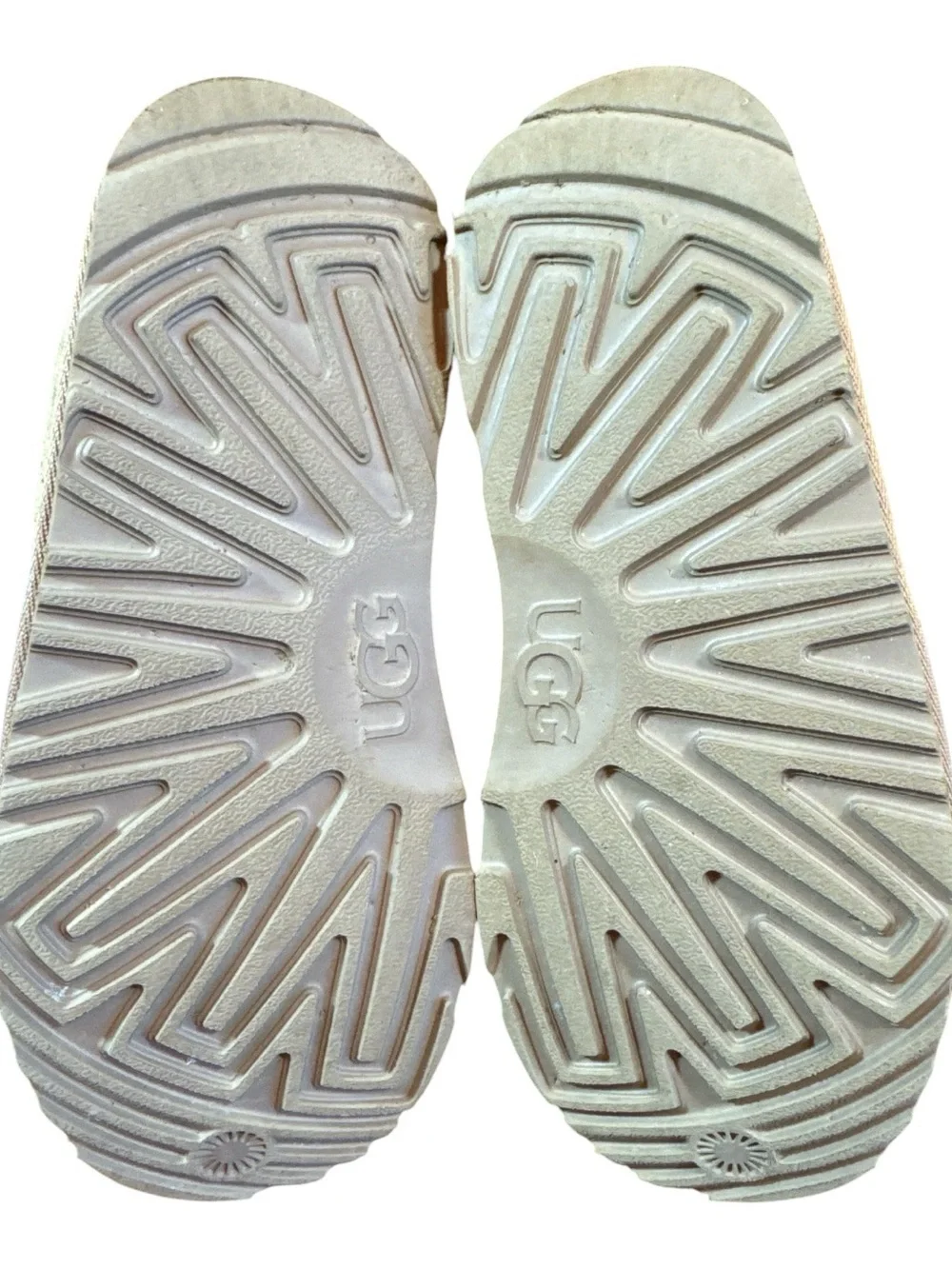 UGG Kids 1143776K TAZZ Slippers Unisex Shoes Size 3 Sand Tan